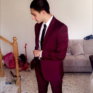 RED/BURGUNDY 3 Piece Men Suit